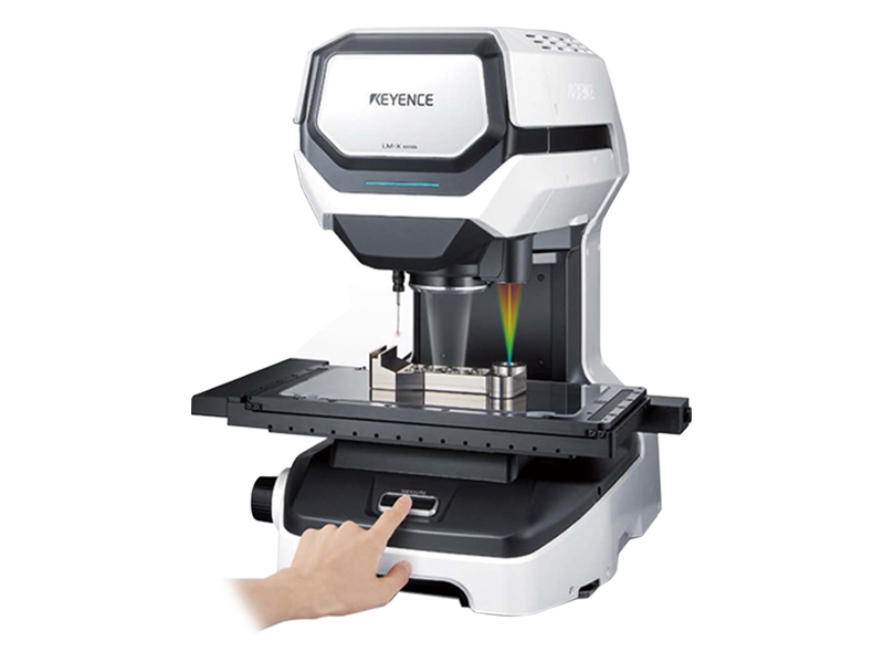 KEYENCE Image Size Measuring InstrumentIM-8000...