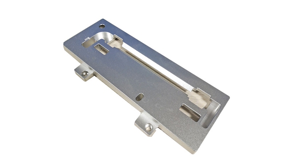 Wie reduziert man das Risiko von Beschädigungen bei der CNC-Bearbeitung von Aluminiumlegierungen?
